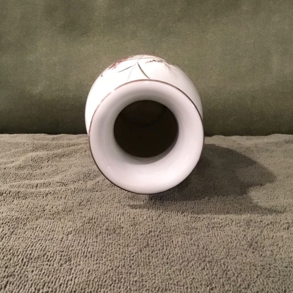 Toyo Botan Accents Vintage Toyo Botan Japan White Vase With